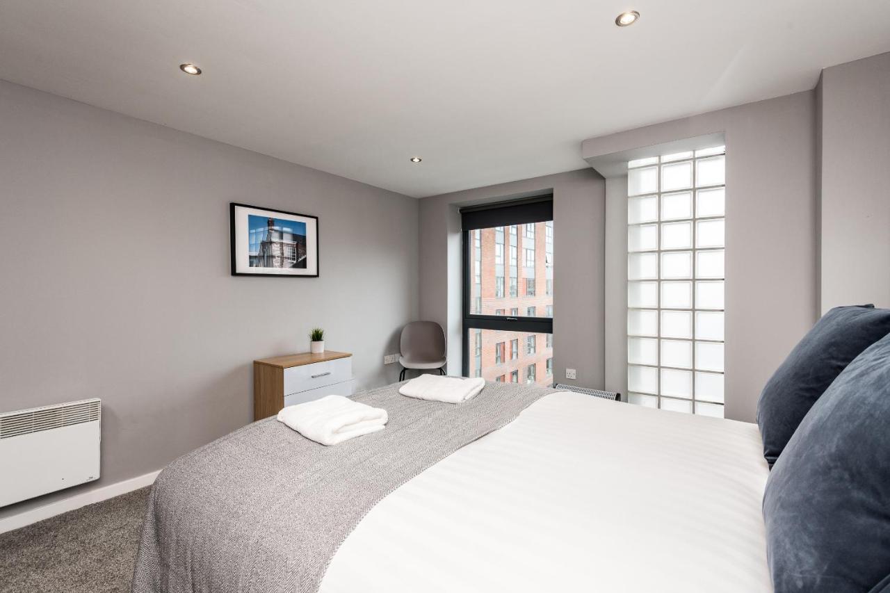 ليفربول Host Apartments - Contemporary 3 Bed Apt With Balcony - Perfect For Long Stays المظهر الخارجي الصورة